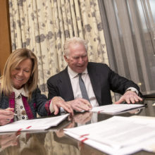 Susan M. and Phillip T. (Terry) Ragon at a ceremony to mark their $200 million gift to Mass General to endow the Ragon Institute of MGH, MIT and Harvard