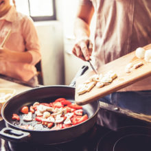 The Family Dinner Project is working to make it easier for busy parents and their children to reap the benefits of eating dinner together.